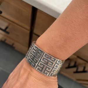 Cuff silver and gray/blue stone bracelet